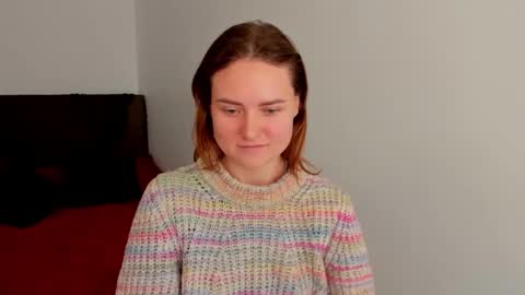 Snapshot of jessy_lil chatting on 14, 11, 2025 Polina online show from 14, 11, 2025