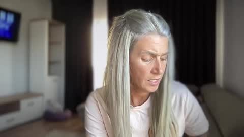 Snapshot of jessye_vega chatting on 24, 9, 2025 Jessye online show from 24, 9, 2025