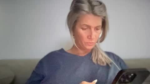 Snapshot of jessye_vega chatting on 6, 10, 2025 Jessye online show from 6, 10, 2025