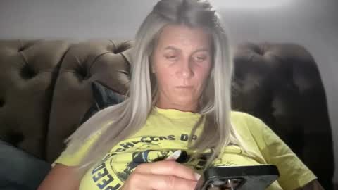 Snapshot of jessye_vega chatting on 14, 10, 2025 Jessye online show from 14, 10, 2025