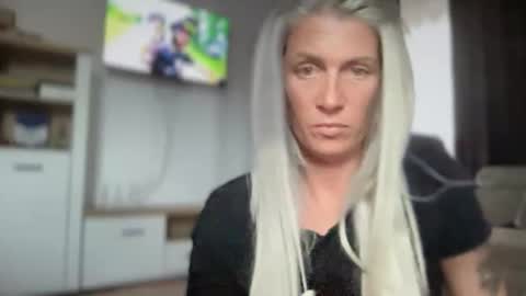 Snapshot of jessye_vega chatting on 3, 11, 2025 Jessye online show from 3, 11, 2025