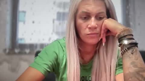 Snapshot of jessye_vega chatting on 2, 12, 2025 Jessye online show from 2, 12, 2025