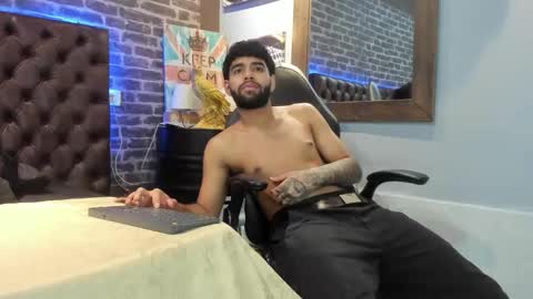 Snapshot of jesus77_ chatting on 25, 11, 2025 --- Jesus --- online show from 25, 11, 2025