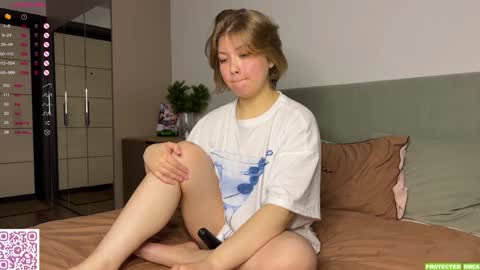 Mona online show from 4, 2, 2025