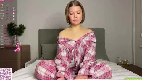 Mona online show from 5, 3, 2025