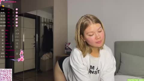 Mona online show from 17, 9, 2025