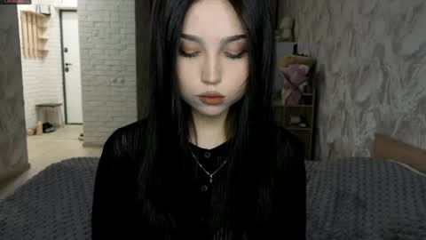 I am Gina ntmu Lets hit 10 Thumbs Up together online show from 6, 6, 2026