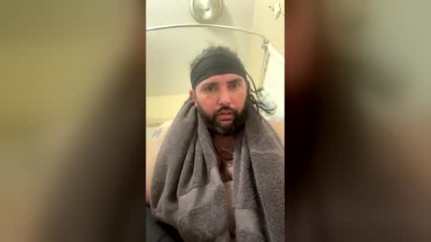 Snapshot of jetzfo0 chatting on 15, 4, 2026 jetzfo0 online show from 15, 4, 2026