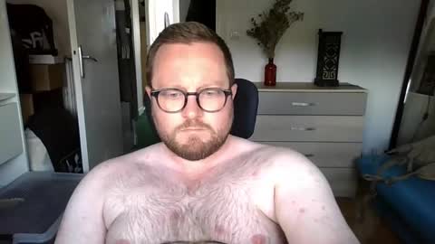 jeuneloup92 online show from 14, 5, 2026