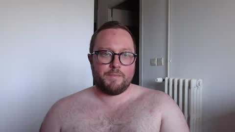 jeuneloup92 online show from 6, 7, 2026