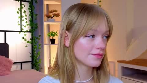 Gwen online show from 25, 3, 2026