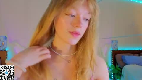Snapshot of jewellhogan chatting on 14, 7, 2026 Gwen online show from 14, 7, 2026