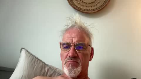 jewlronny online show from 10, 4, 2026