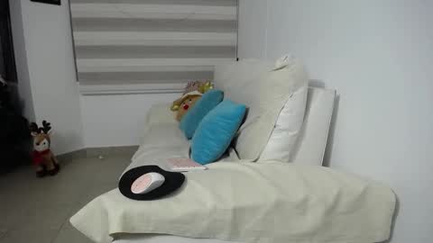 Camila online show from 28, 11, 2025