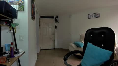 Snapshot of jezabel_purple chatting on 15, 4, 2026 Camila online show from 15, 4, 2026