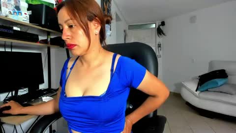 Snapshot of jezabel_purple chatting on 13, 5, 2026 Camila online show from 13, 5, 2026
