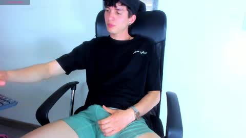 Snapshot of jheampiero chatting on 1, 4, 2026 Jheampiero online show from 1, 4, 2026