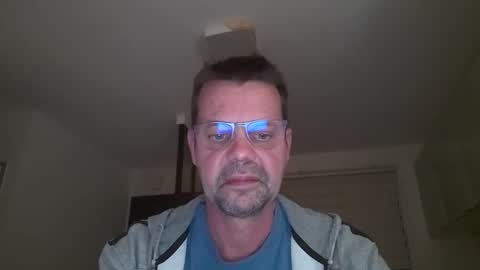 Snapshot of jhmec44000 chatting on 7, 4, 2026 jhmec44000 online show from 7, 4, 2026