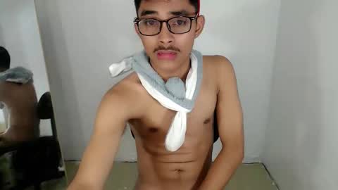 Snapshot of jhnxxnaughty_ chatting on 18, 12, 2025 Johnny online show from 18, 12, 2025