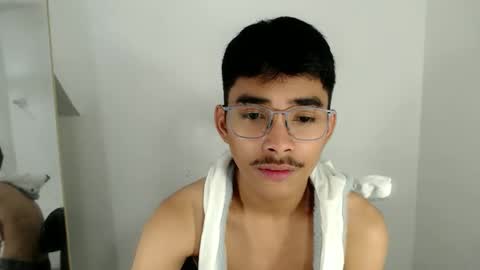 Snapshot of jhnxxnaughty_ chatting on 6, 1, 2026 Johnny online show from 6, 1, 2026