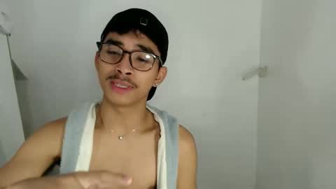 Snapshot of jhnxxnaughty_ chatting on 11, 2, 2026 Johnny online show from 11, 2, 2026