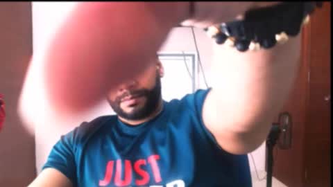 En moreno online show from 23, 12, 2025