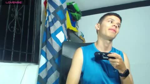 Snapshot of jhoanvelezmodel chatting on 4, 10, 2025 JhoanVelezModel online show from 4, 10, 2025