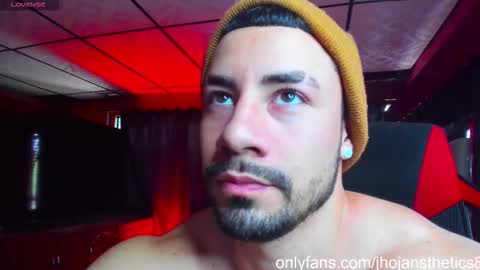 Snapshot of jhojansthetics chatting on 9, 10, 2025 Jhojan Strong online show from 9, 10, 2025