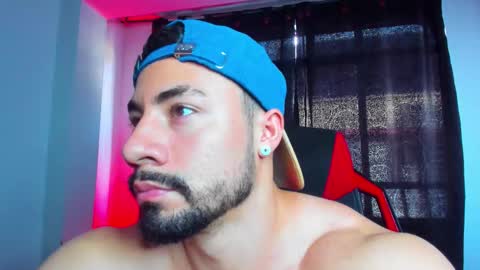 Snapshot of jhojansthetics chatting on 15, 12, 2025 Jhojan Strong online show from 15, 12, 2025