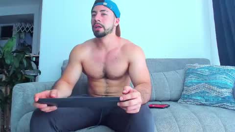 Snapshot of jhojansthetics chatting on 2, 4, 2026 Jhojan Strong online show from 2, 4, 2026