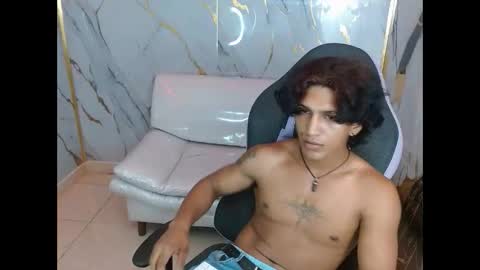 Snapshot of jhon_cooper18 chatting on 1, 2, 2026 jhost online show from 1, 2, 2026