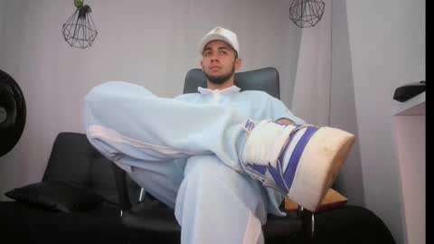 Snapshot of jhon_malo chatting on 4, 2, 2025 jhon_malo online show from 4, 2, 2025