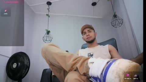 Snapshot of jhon_malo chatting on 14, 2, 2025 jhon_malo online show from 14, 2, 2025