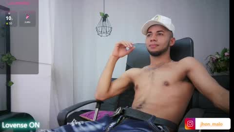 Snapshot of jhon_malo chatting on 21, 2, 2025 jhon_malo online show from 21, 2, 2025
