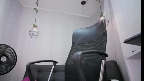 Snapshot of jhon_malo chatting on 7, 3, 2025 jhon_malo online show from 7, 3, 2025