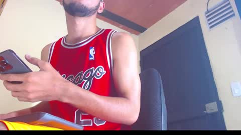 Snapshot of jhon_malo chatting on 28, 10, 2025 jhon_malo online show from 28, 10, 2025