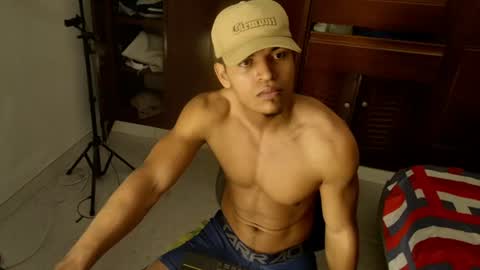Snapshot of jhon_wich2 chatting on 13, 7, 2026 Jhon wich2 online show from 13, 7, 2026