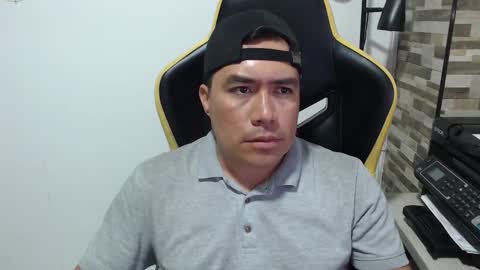 Snapshot of jhonatan_morales_s chatting on 7, 10, 2025 jhonatan_morales_s online show from 7, 10, 2025