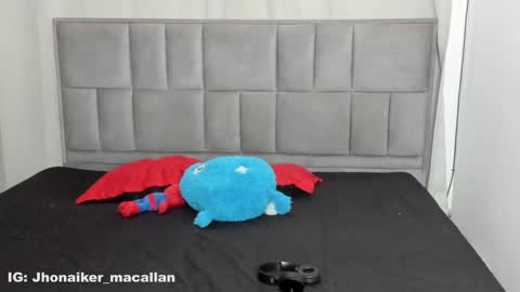 Jhonaiker online show from 1, 2, 2025