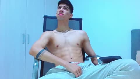 Snapshot of jhony_sex3 chatting on 24, 10, 2025 jhony_sex3 online show from 24, 10, 2025