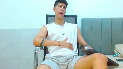 Snapshot of jhony_sex3 chatting on 14, 4, 2026 jhony_sex3 online show from 14, 4, 2026