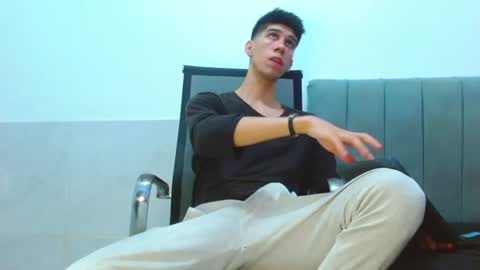 jhony_sex3 online show from 9, 7, 2026