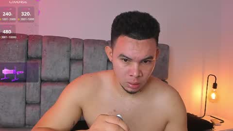 Jhonatan80  online show from 25, 6, 2026