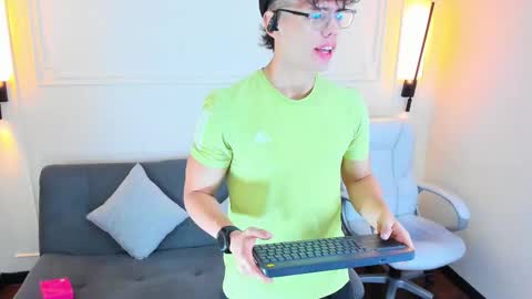 jhoumod_21 online show from 13, 9, 2025