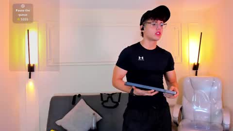 jhoumod_21 online show from 3, 10, 2025