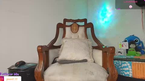 Jimm  Independent Model  online show from 18, 9, 2025