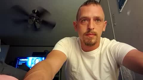 Snapshot of jimmiekeith chatting on 17, 11, 2025 Jimmie online show from 17, 11, 2025