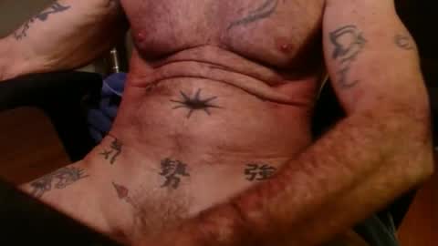 Snapshot of jimshard7x6 chatting on 12, 12, 2024 cock model bathing suit model online show from 12, 12, 2024