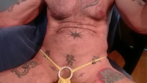 Snapshot of jimshard7x6 chatting on 1, 12, 2025 cock model bathing suit model online show from 1, 12, 2025