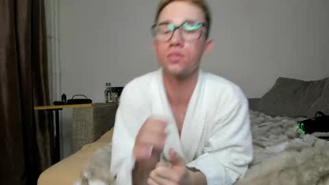 Snapshot of jimyti_bad_boy chatting on 24, 4, 2026 jimyti_bad_boy online show from 24, 4, 2026